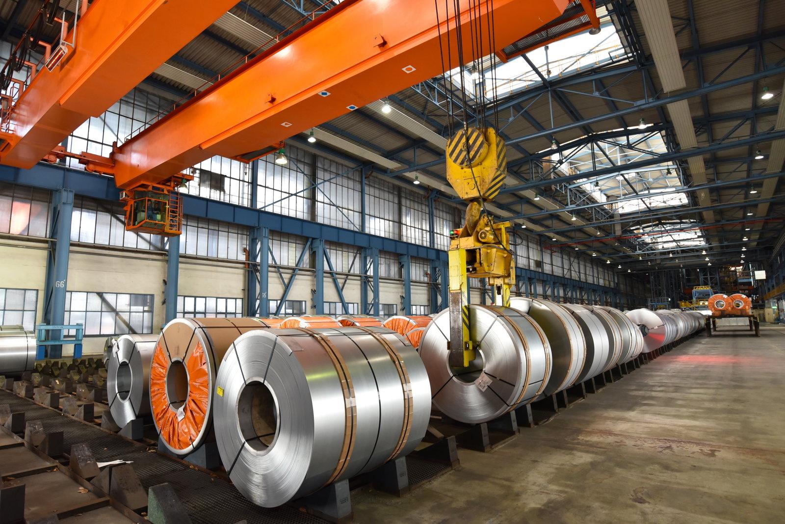 Photo: Iranian engineer / Wikimedia Commons / Steel trade with Iran 